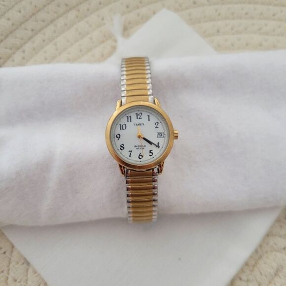 TIMEX Vintage Watch - Picture 2 of 6